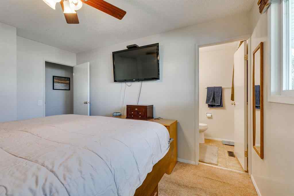 MLS® A2259878 - 360 Malvern Close NE in Marlborough Park Calgary, Residential