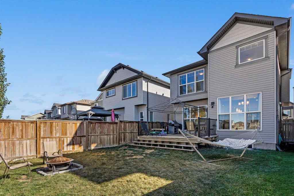 MLS® A2259881 - 195 Hillcrest Circle SW in Hillcrest Airdrie, Residential