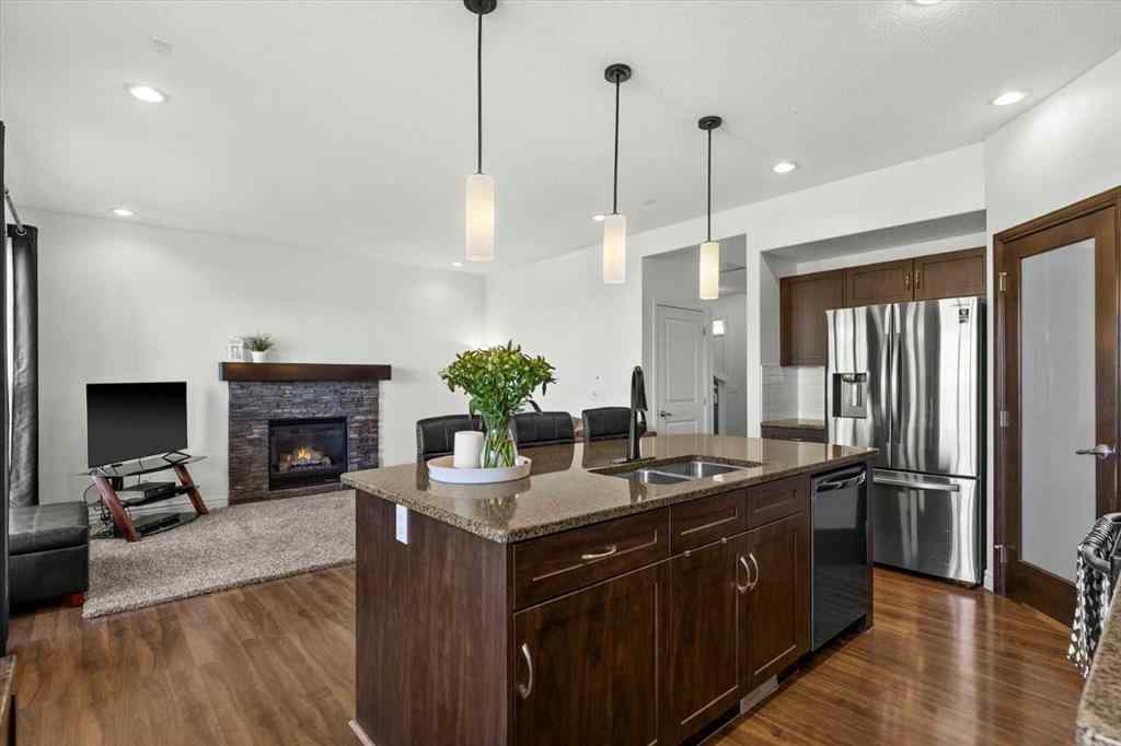 MLS® A2259881 - 195 Hillcrest Circle SW in Hillcrest Airdrie, Residential