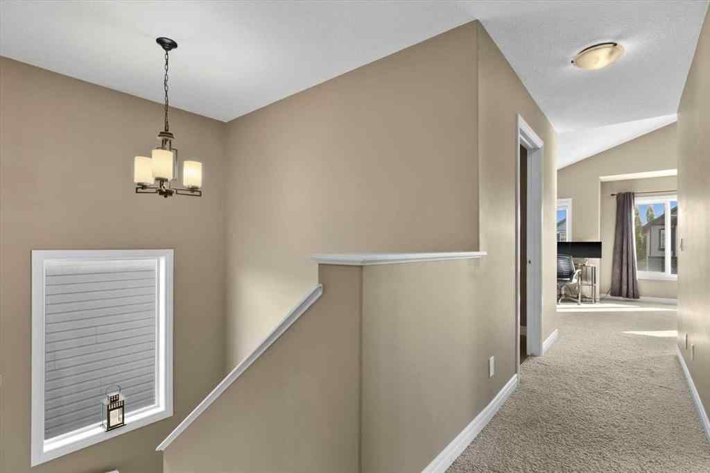 MLS® A2259881 - 195 Hillcrest Circle SW in Hillcrest Airdrie, Residential
