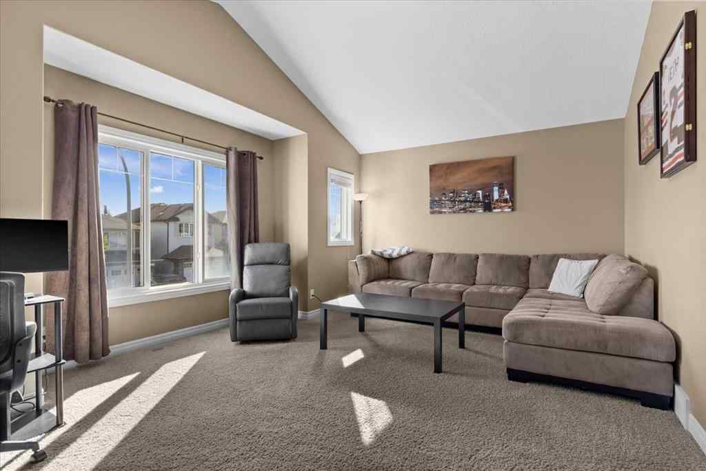 MLS® A2259881 - 195 Hillcrest Circle SW in Hillcrest Airdrie, Residential