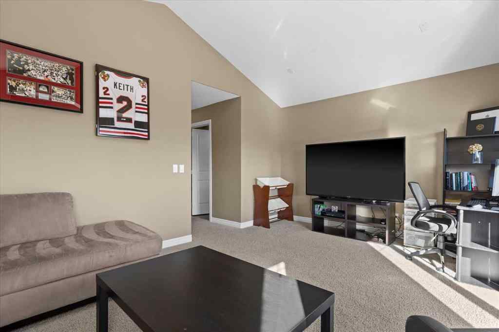 MLS® A2259881 - 195 Hillcrest Circle SW in Hillcrest Airdrie, Residential