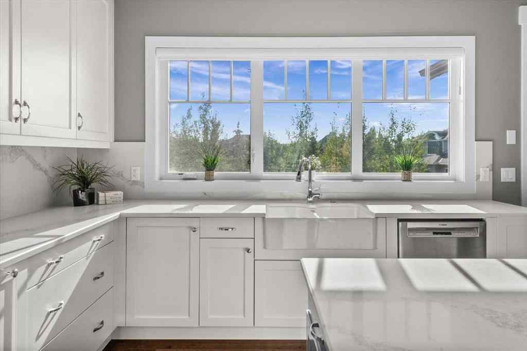 MLS® A2259882 - 111 Hillside Terrace  in Watermark Rural Rocky View County, Residential