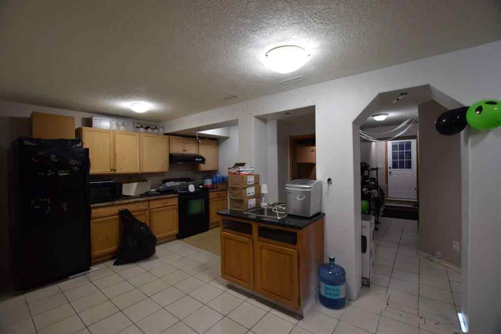 MLS® A2259886 - 94 Douglas Woods Close SE in Douglasdale/Glen Calgary, Residential