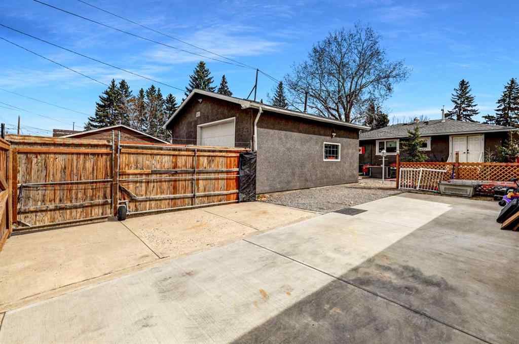 MLS® A2259892 - 1509 38 Street SE in Forest Lawn Calgary, Residential