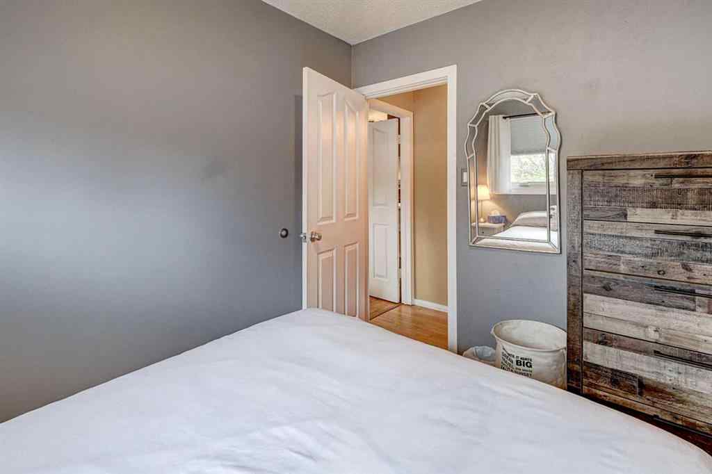 MLS® A2259892 - 1509 38 Street SE in Forest Lawn Calgary, Residential