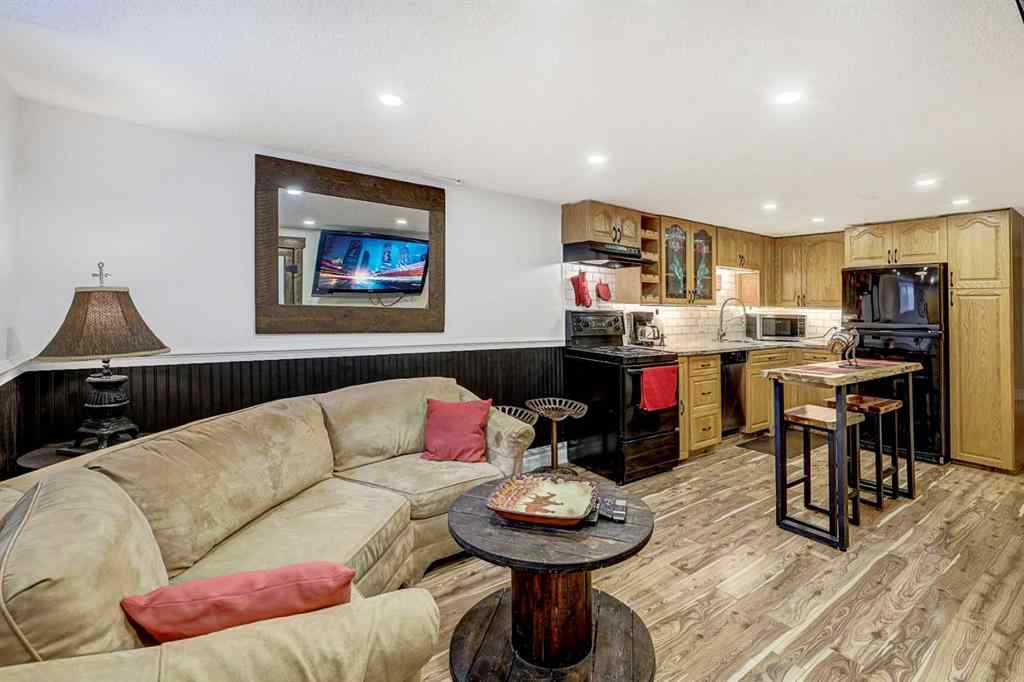 MLS® A2259892 - 1509 38 Street SE in Forest Lawn Calgary, Residential