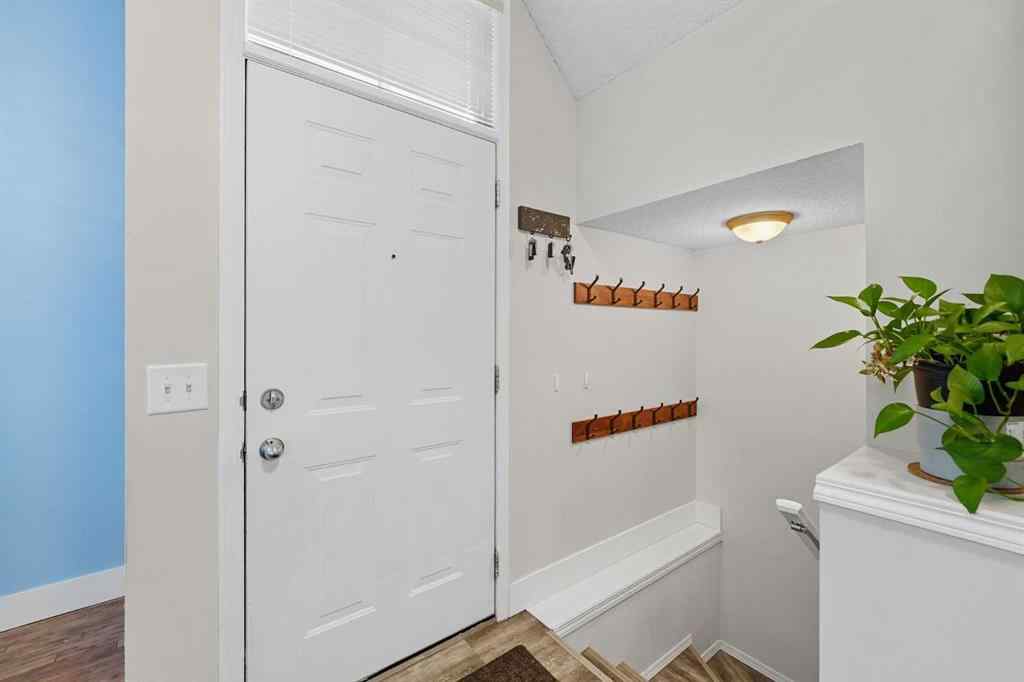 MLS® A2259893 - 215 Mckenzie Towne Gate SE in McKenzie Towne Calgary, Residential