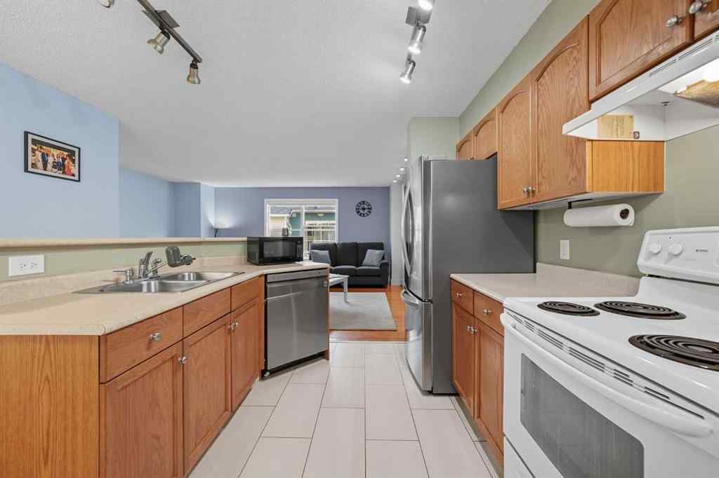 MLS® A2259893 - 215 Mckenzie Towne Gate SE in McKenzie Towne Calgary, Residential