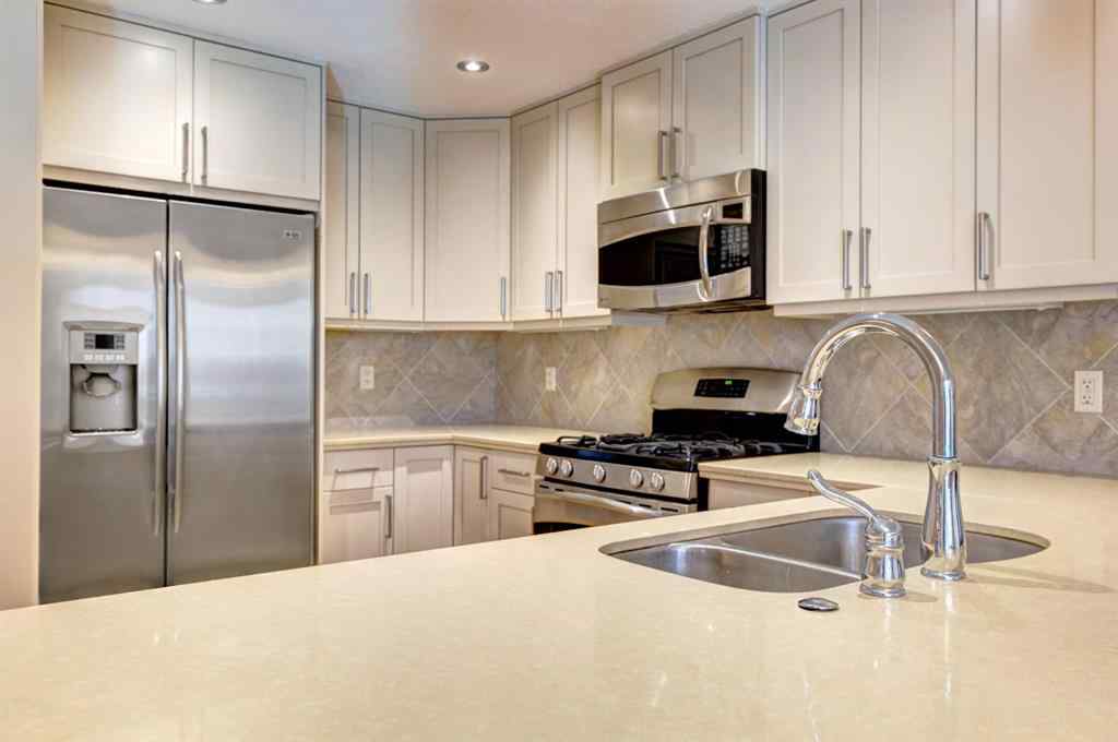 MLS® A2259895 - Unit #203 901 8th Avenue  in Town Centre_Canmore Canmore, Residential