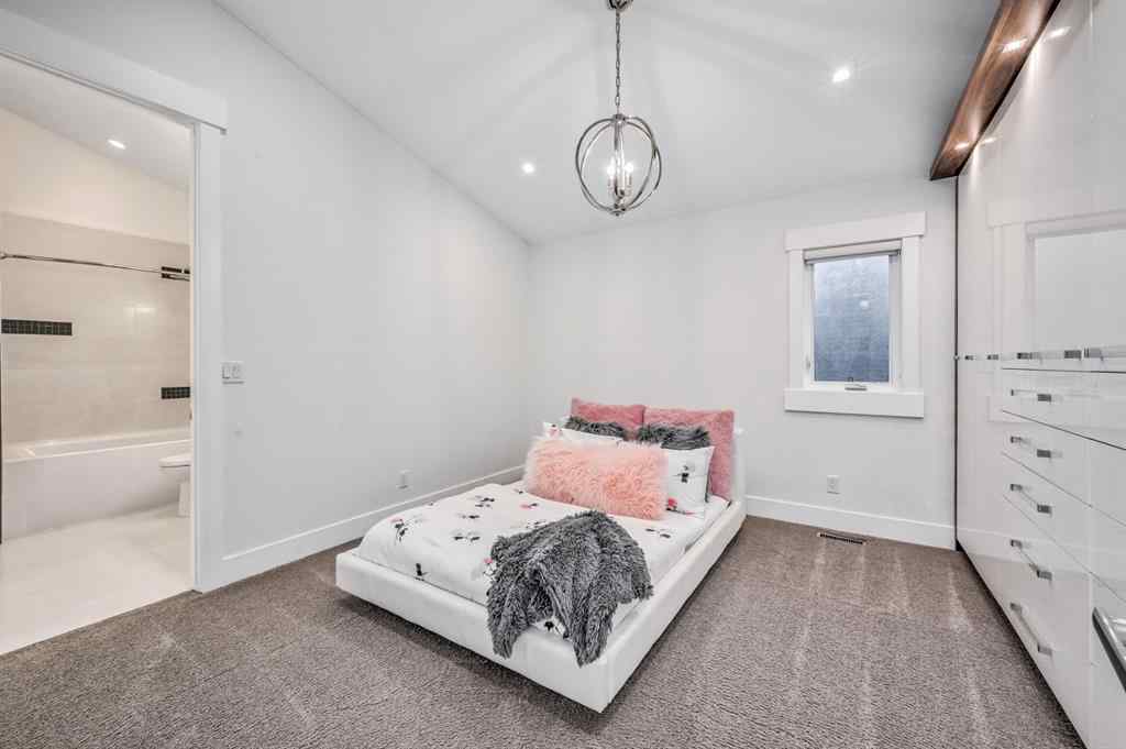 MLS® A2259901 - 509 31 Avenue NE in Winston Heights/Mountview Calgary, Residential