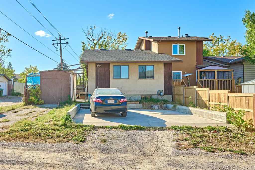 MLS® A2259911 - 8414 Berwick Road NW in Beddington Heights Calgary, Residential