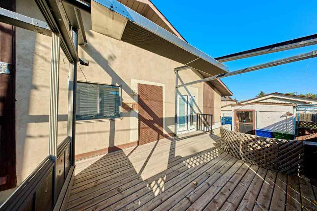 MLS® A2259911 - 8414 Berwick Road NW in Beddington Heights Calgary, Residential