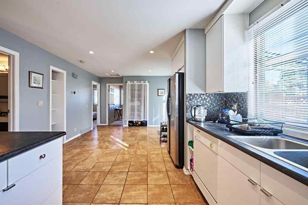 MLS® A2259911 - 8414 Berwick Road NW in Beddington Heights Calgary, Residential