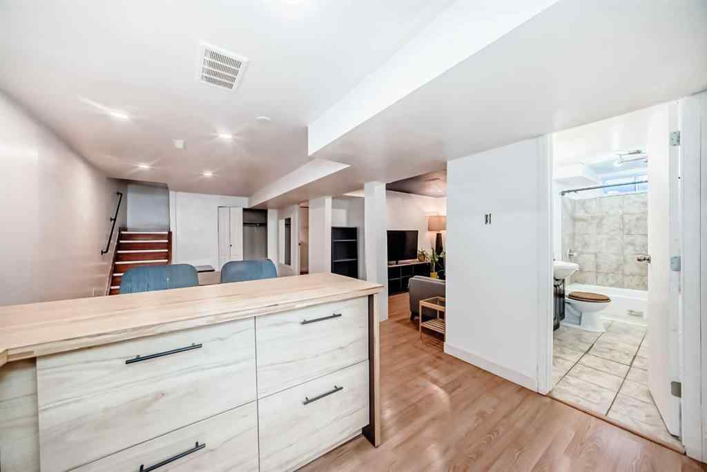 MLS® A2259913 - 31 Castleglen Crescent NE in Castleridge Calgary, Residential