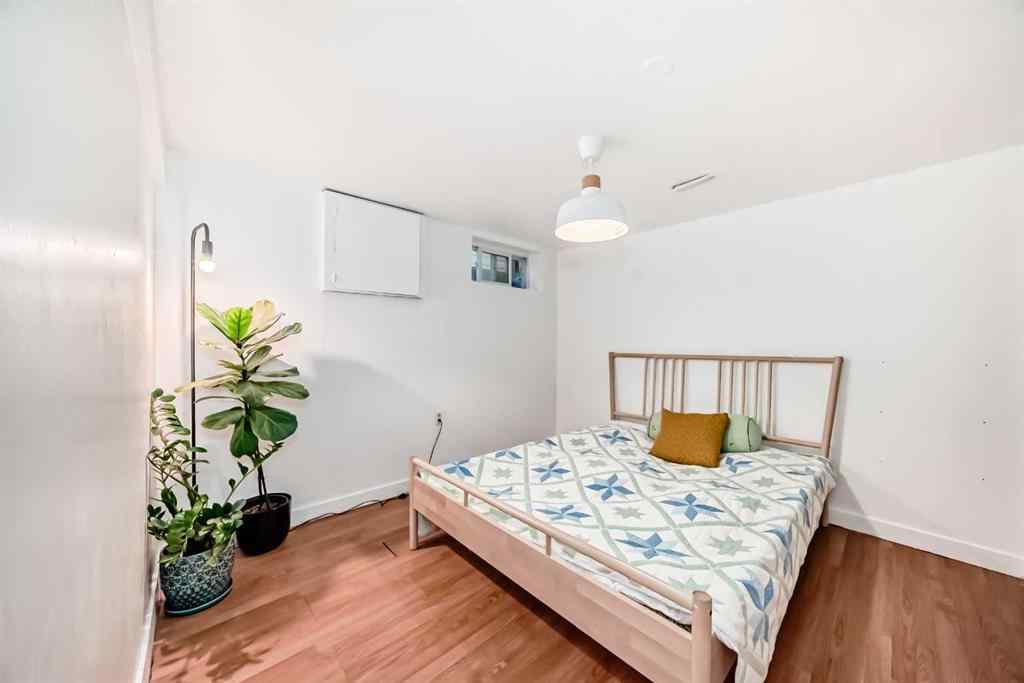 MLS® A2259913 - 31 Castleglen Crescent NE in Castleridge Calgary, Residential