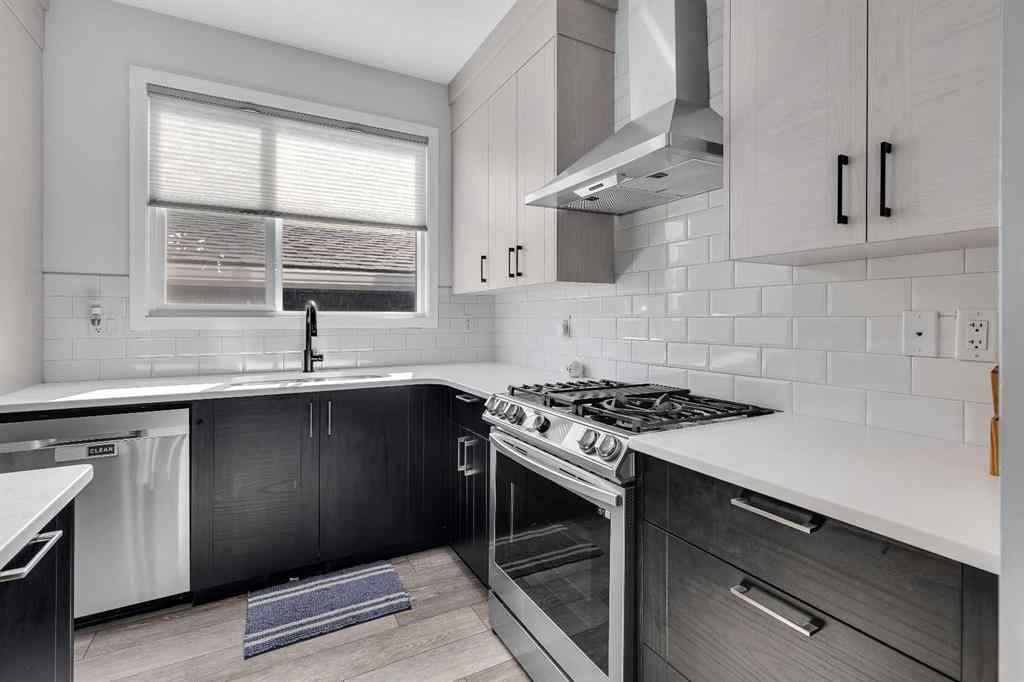 MLS® A2259921 - 21 Lucas Rise NW in Livingston Calgary, Residential