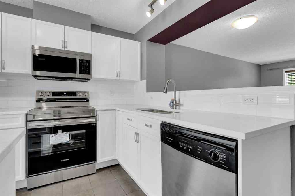 MLS® A2259922 - 3194 New Brighton Gardens SE in New Brighton Calgary, Residential