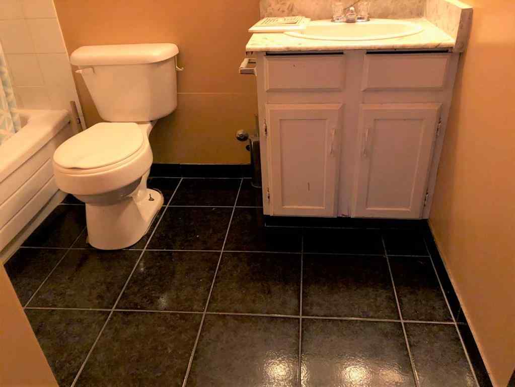 MLS® A2259924 - 2410 14 Street SW in Upper Mount Royal Calgary, Commercial