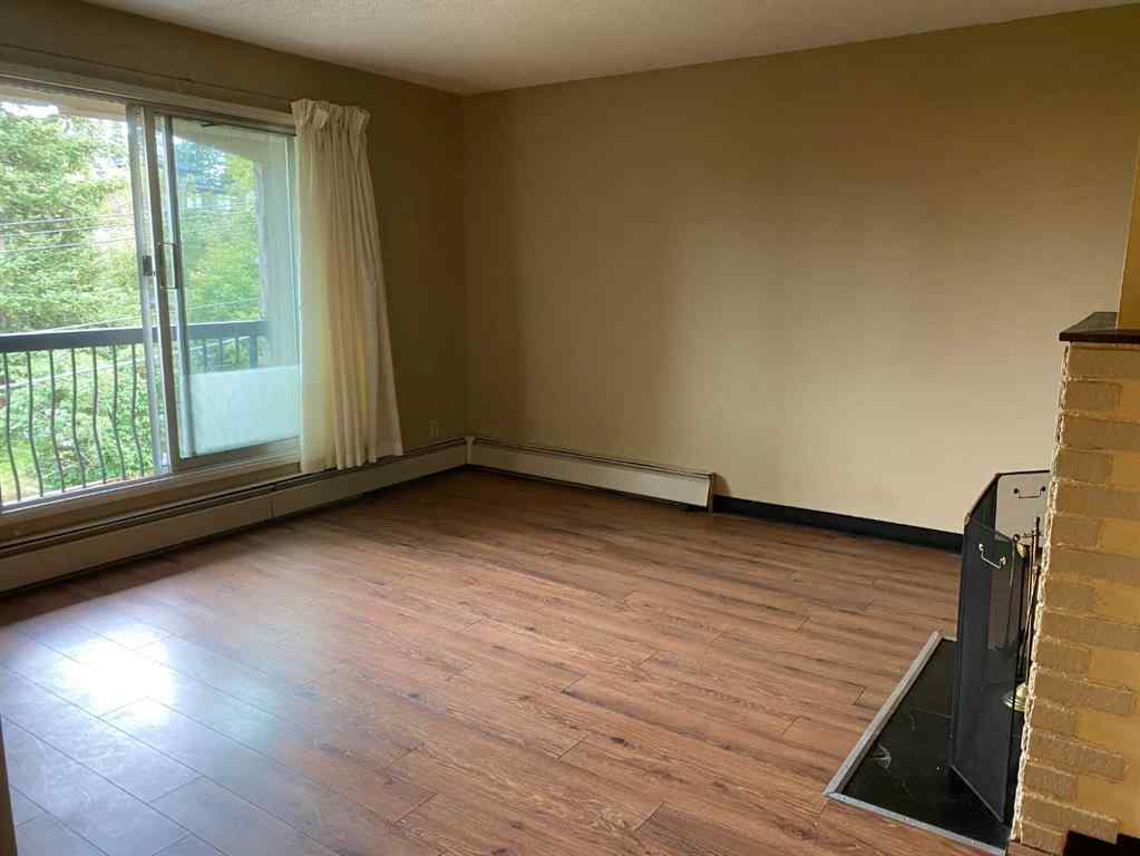 MLS® A2259924 - 2410 14 Street SW in Upper Mount Royal Calgary, Commercial