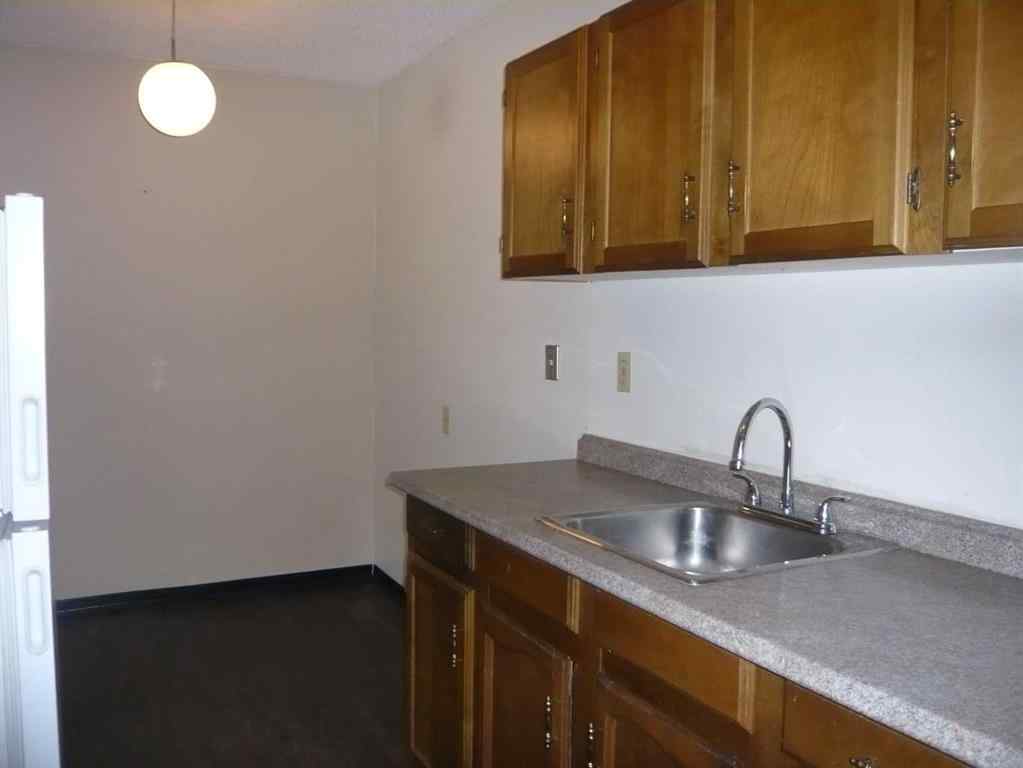 MLS® A2259924 - 2410 14 Street SW in Upper Mount Royal Calgary, Commercial