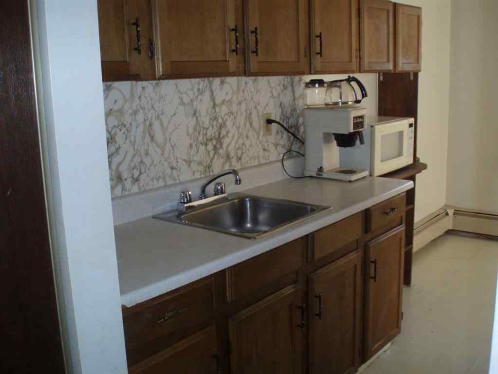 MLS® A2259924 - 2410 14 Street SW in Upper Mount Royal Calgary, Commercial