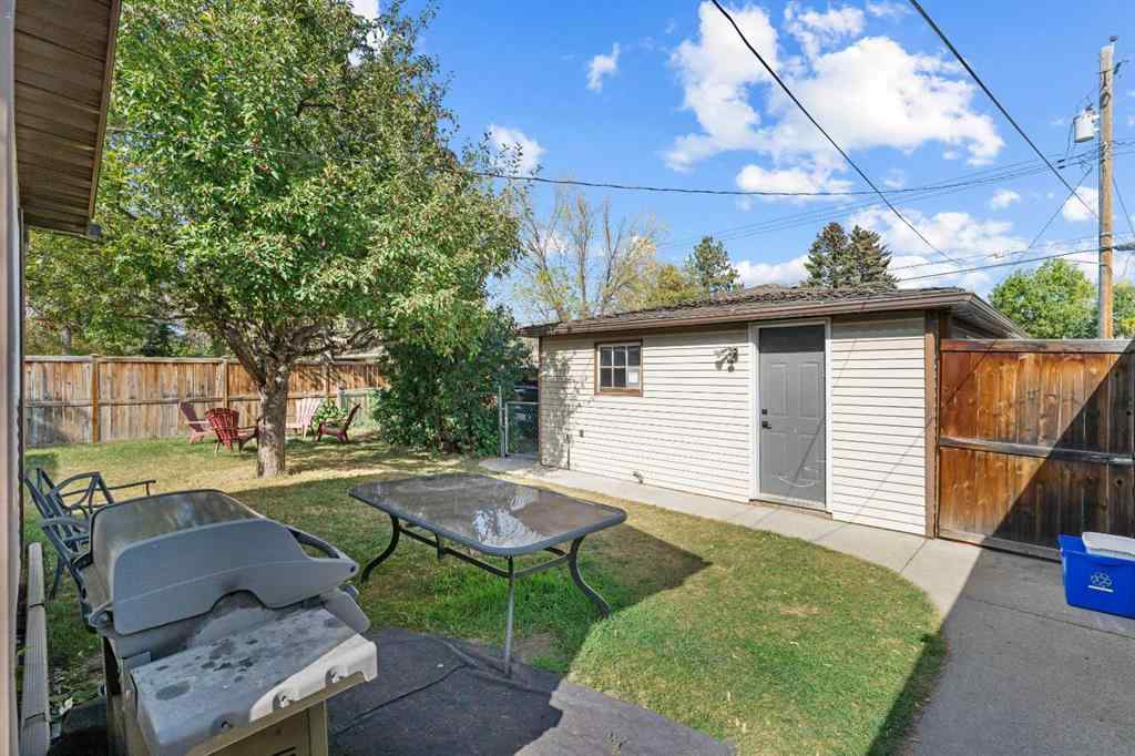 MLS® A2259936 - 8736 34 Avenue NW in Bowness Calgary, Residential