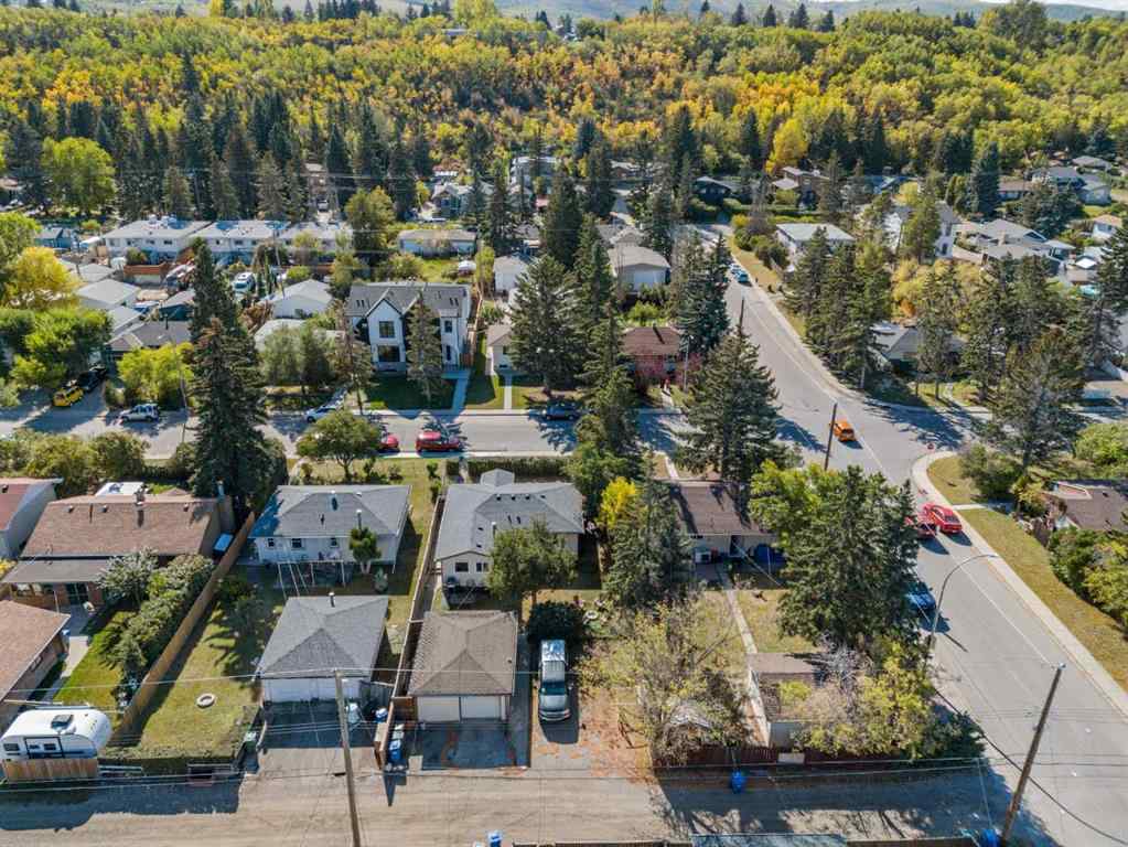 MLS® A2259936 - 8736 34 Avenue NW in Bowness Calgary, Residential