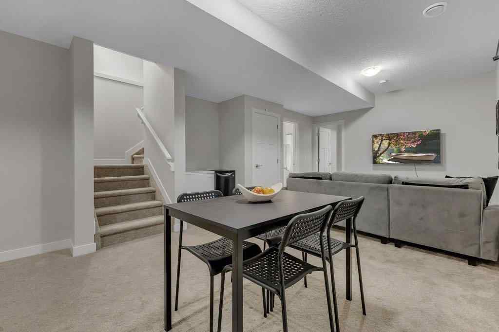 MLS® A2259938 - 425 South Point Glen SW in South Point Airdrie, Residential