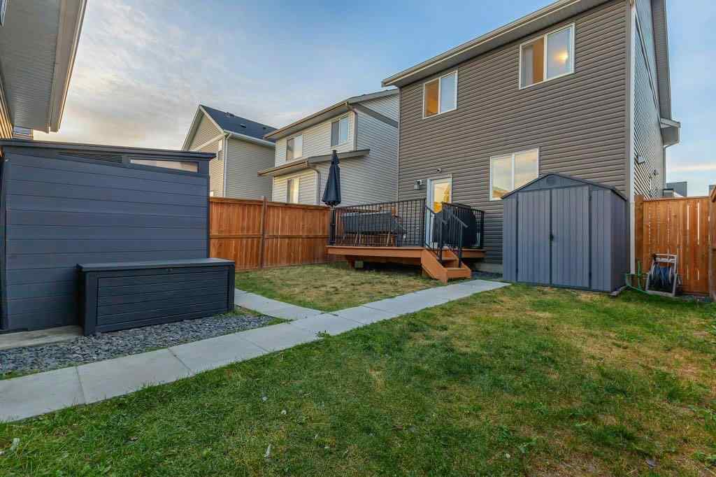 MLS® A2259938 - 425 South Point Glen SW in South Point Airdrie, Residential