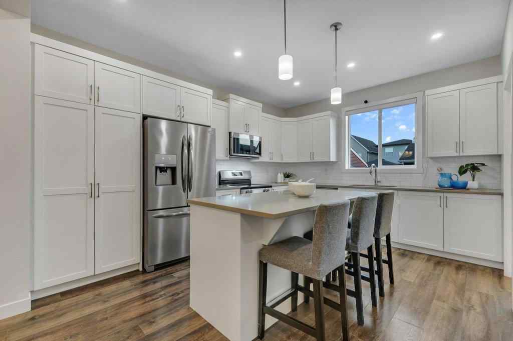 MLS® A2259938 - 425 South Point Glen SW in South Point Airdrie, Residential
