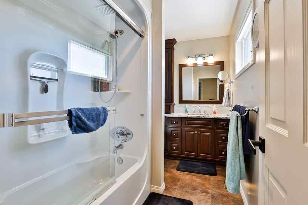 MLS® A2259943 - 209 Coachwood Point W in Ridgewood Lethbridge, Residential