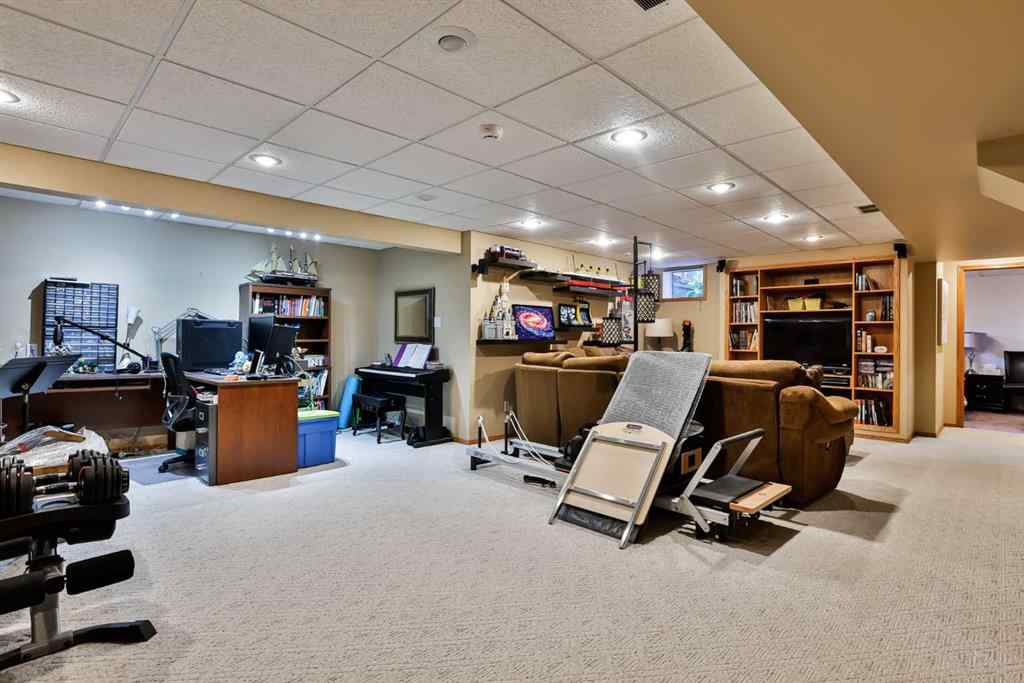 MLS® A2259943 - 209 Coachwood Point W in Ridgewood Lethbridge, Residential