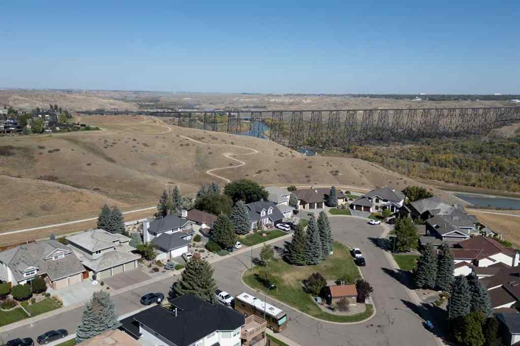 MLS® A2259943 - 209 Coachwood Point W in Ridgewood Lethbridge, Residential