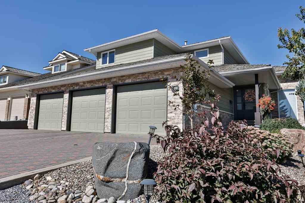 MLS® A2259943 - 209 Coachwood Point W in Ridgewood Lethbridge, Residential