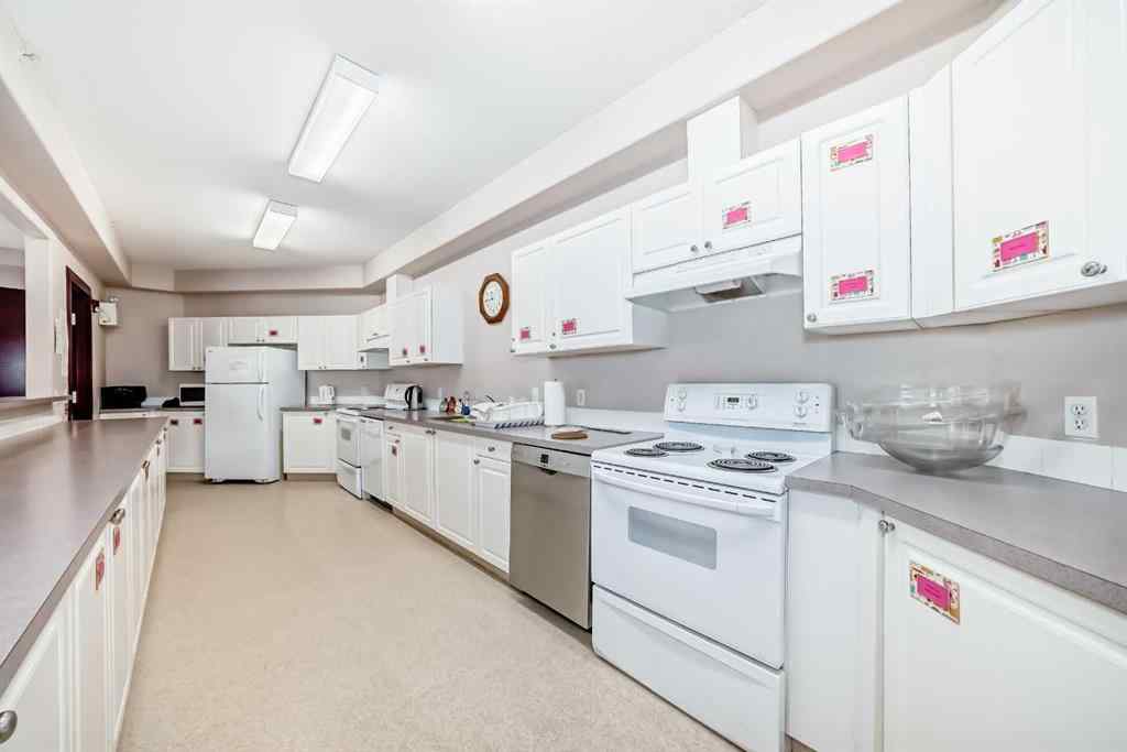 MLS® A2259945 - Unit #112 2850 51 Street SW in Glenbrook Calgary, Residential