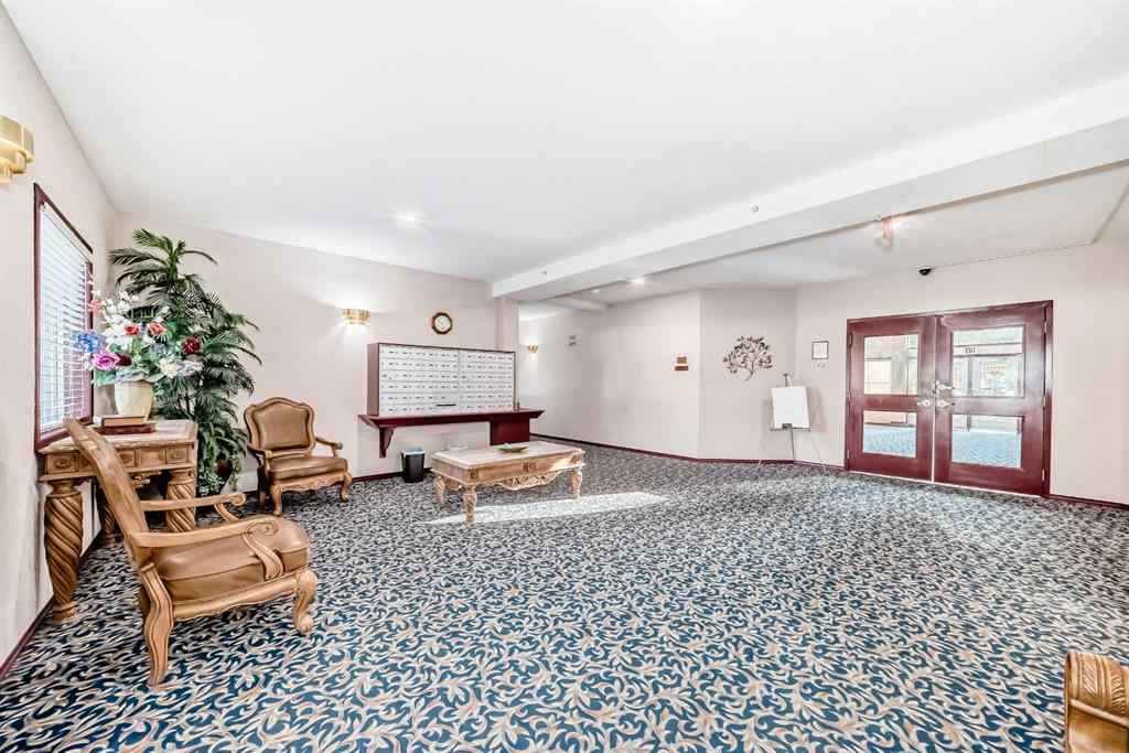 MLS® A2259945 - Unit #112 2850 51 Street SW in Glenbrook Calgary, Residential