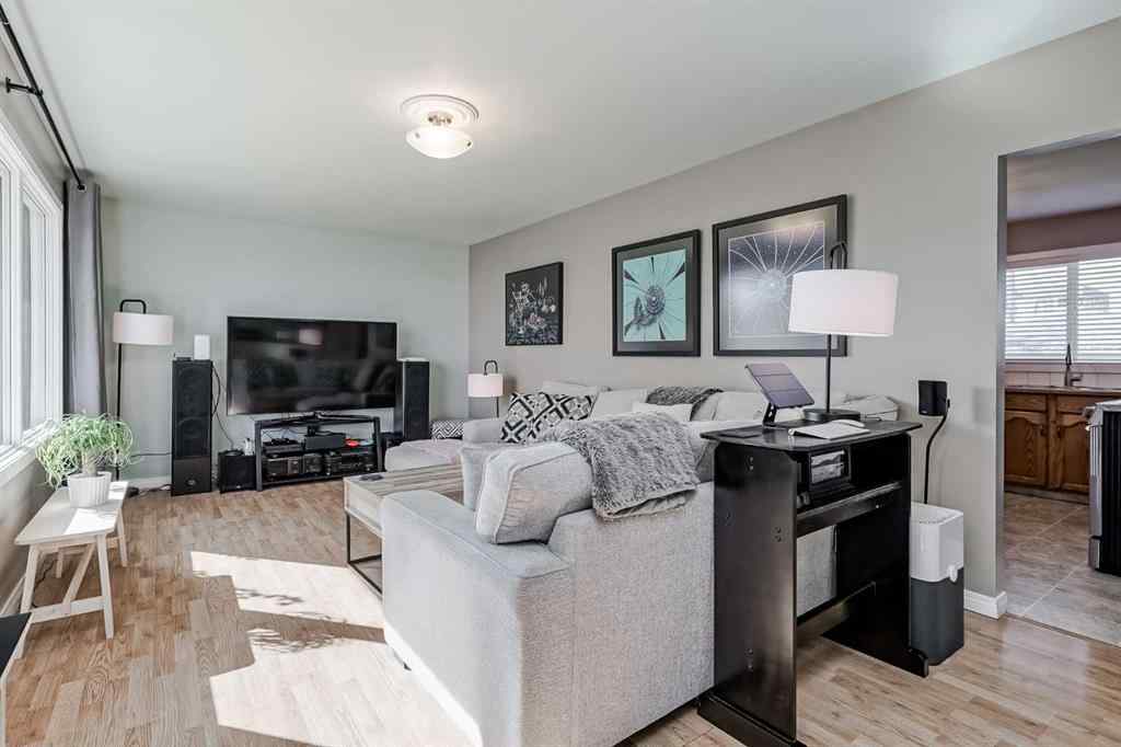 MLS® A2259946 - 1813 38 Street SE in Forest Lawn Calgary, Residential