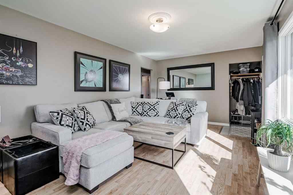 MLS® A2259946 - 1813 38 Street SE in Forest Lawn Calgary, Residential