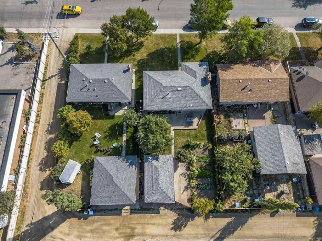 MLS® A2259946 - 1813 38 Street SE in Forest Lawn Calgary, Residential