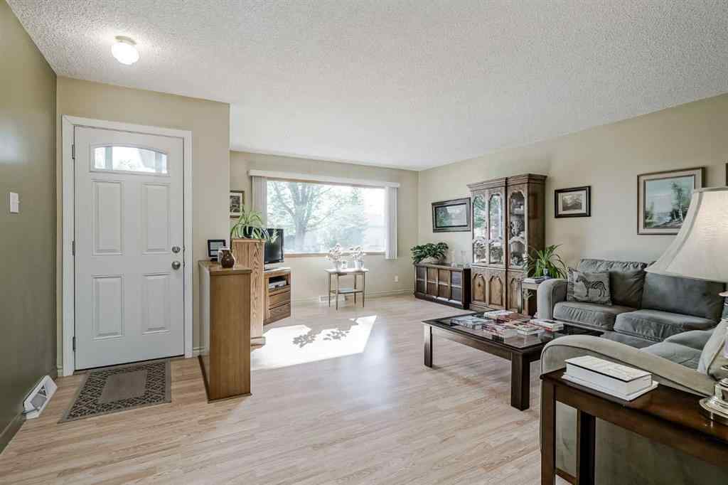 MLS® A2259947 - 1819 38 Street SE in Forest Lawn Calgary, Residential