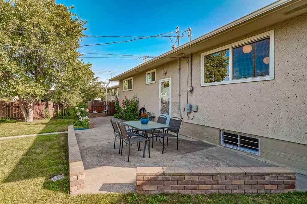 MLS® A2259947 - 1819 38 Street SE in Forest Lawn Calgary, Residential