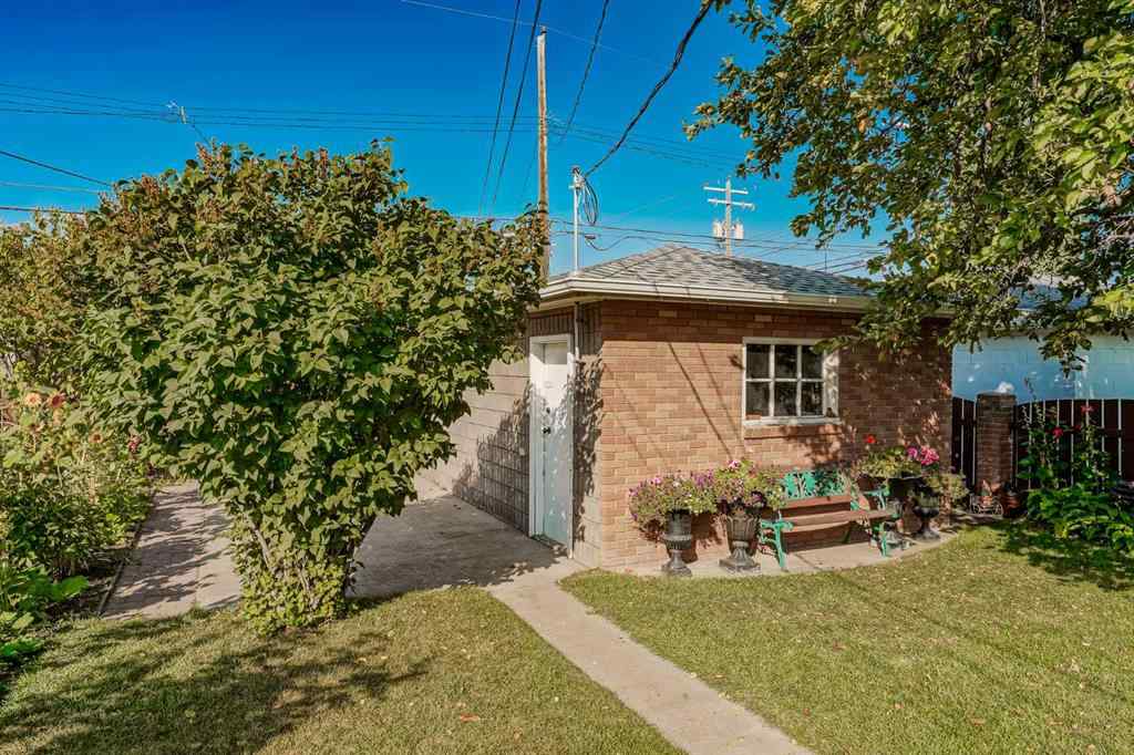 MLS® A2259947 - 1819 38 Street SE in Forest Lawn Calgary, Residential