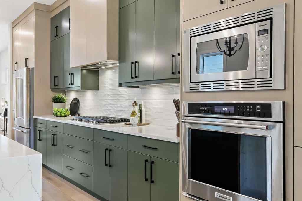 MLS® A2259953 - 2319 16 Street SE in Inglewood Calgary, Residential