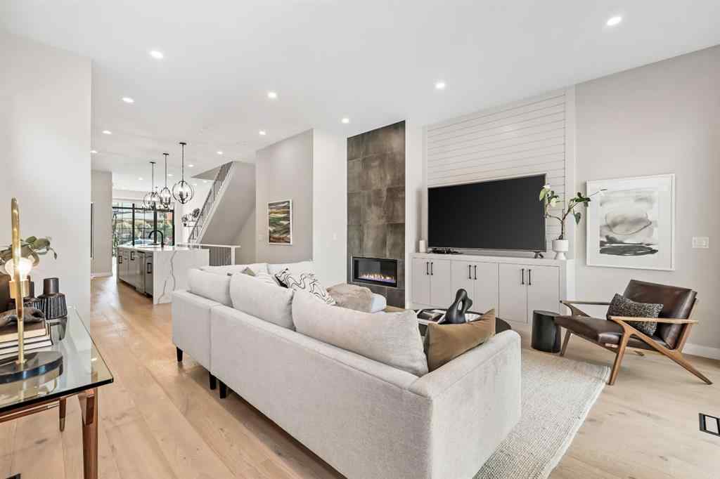 MLS® A2259953 - 2319 16 Street SE in Inglewood Calgary, Residential