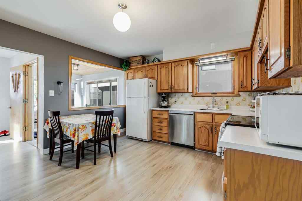 MLS® A2259956 - 955 15 Avenue NE in Renfrew Calgary, Residential