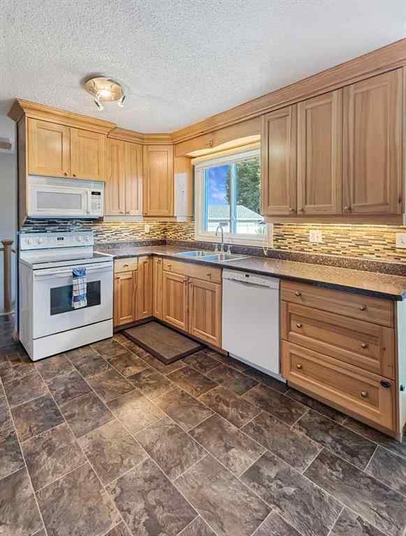 MLS® A2259960 - 61 Feero Drive  in NONE Whitecourt, Residential