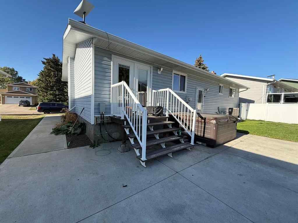 MLS® A2259960 - 61 Feero Drive  in NONE Whitecourt, Residential