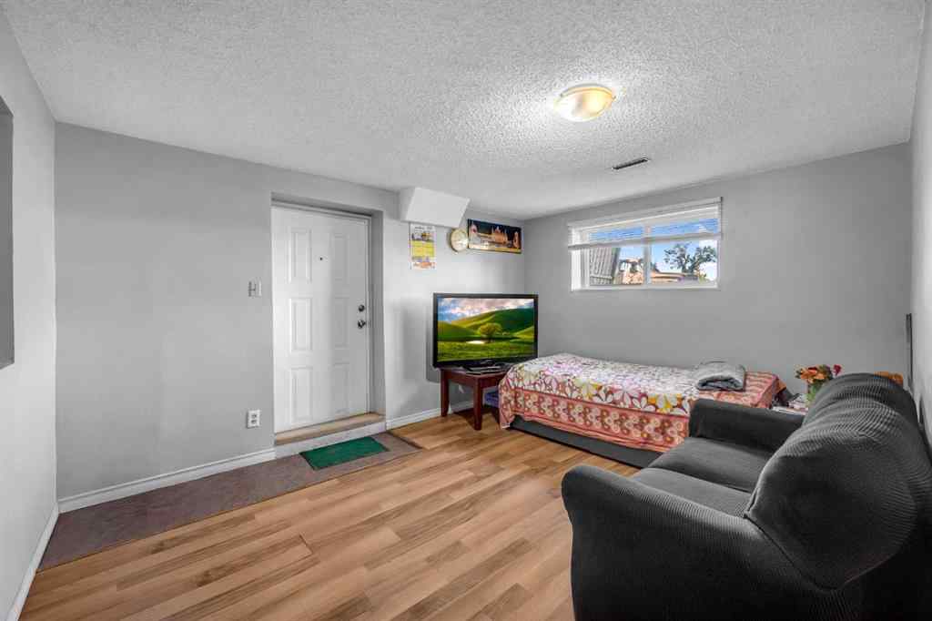 MLS® A2259961 - 1019 Falworth Road NE in Falconridge Calgary, Residential