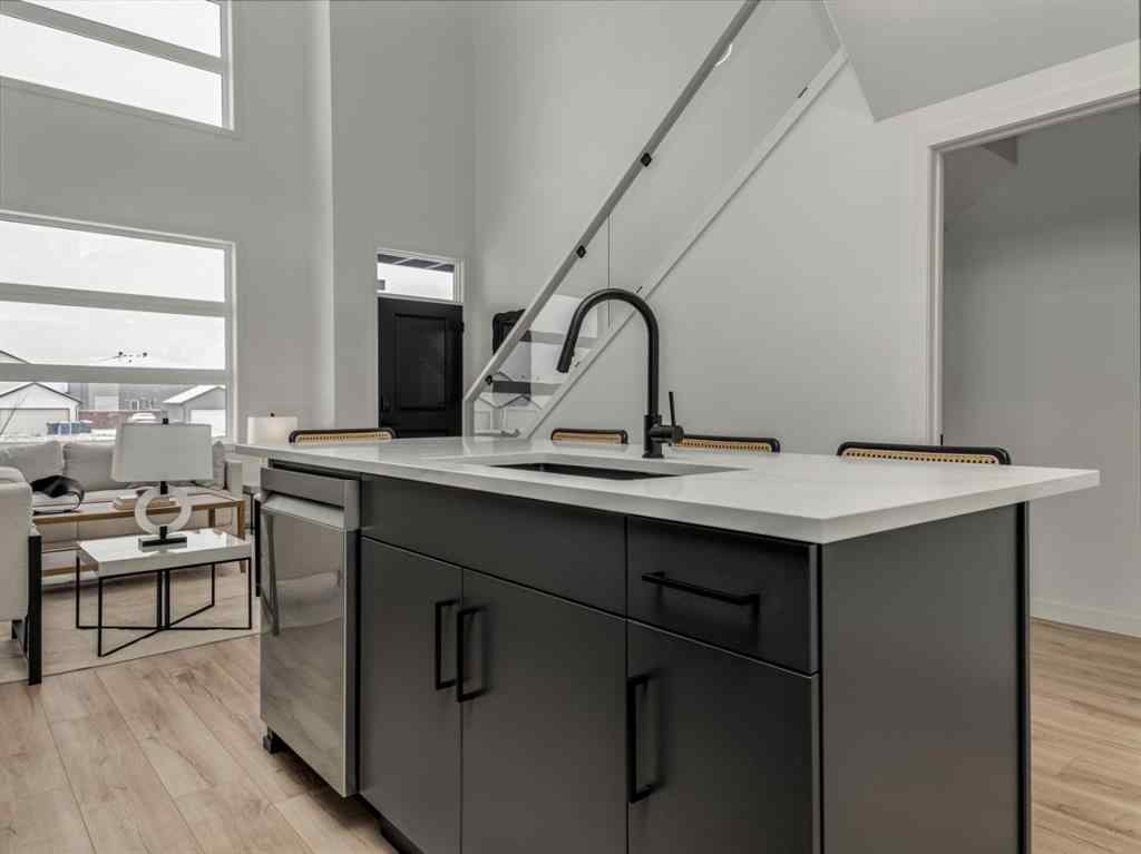 MLS® A2259966 - 3013 47 Street S in Discovery Lethbridge, Residential